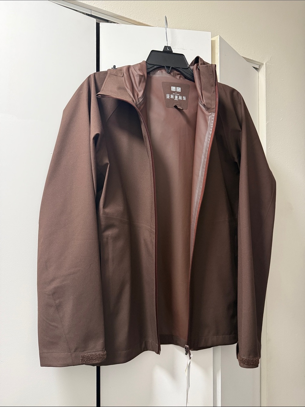 Uniqlo Men's Brown Hooded Raincoat Jacket
